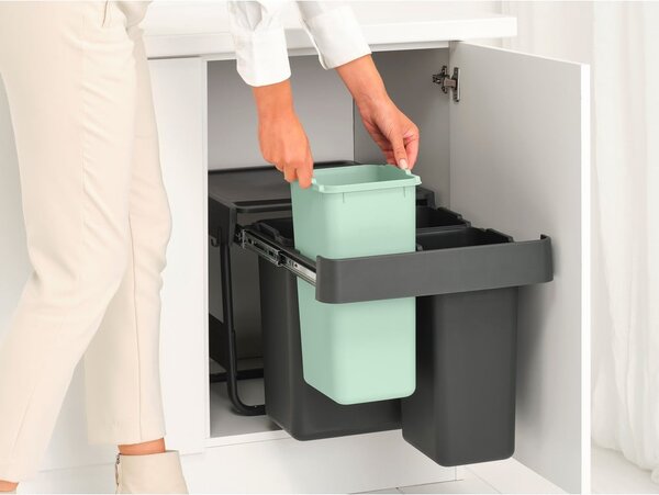 Mentol zelena/tamno siva plastična kanta za smeće za odvojeni otpad/ugradbena 40 l Sort&Go – Brabantia