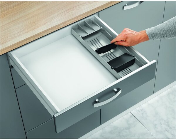 Sivi plastičan organizator pribora 15 x 49 cm – Metaltex
