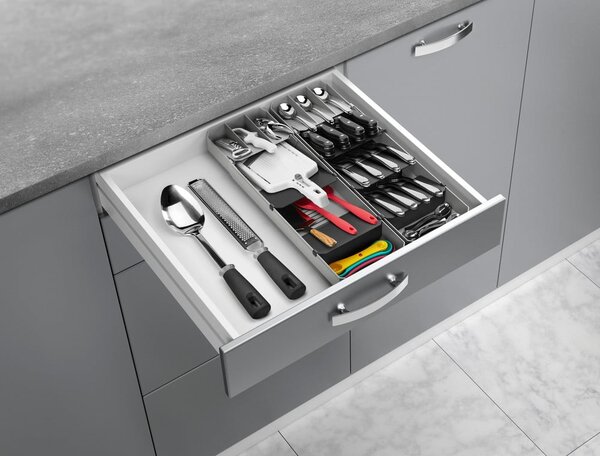Sivi plastičan organizator pribora 15 x 49 cm – Metaltex
