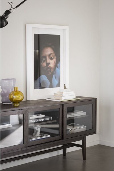 Smeđa vitrina u dekoru hrasta s kliznim vratima 170x75 cm Hazelton – Rowico