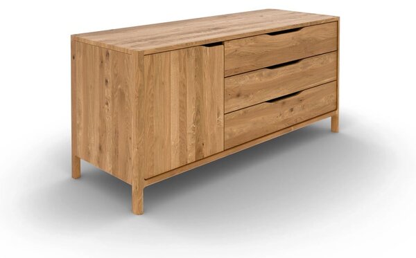 Niska komoda od punog hrasta u prirodnoj boji 140x64 cm Twig – The Beds