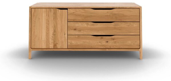Niska komoda od punog hrasta u prirodnoj boji 140x64 cm Twig – The Beds