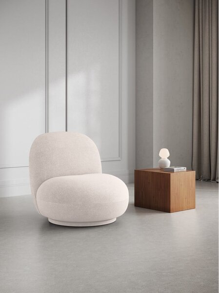 Bijela fotelja od bouclé tkanine Chuck – Micadoni Home