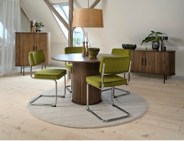 Crvena blagovaonska stolica od samta Rupert – Unique Furniture