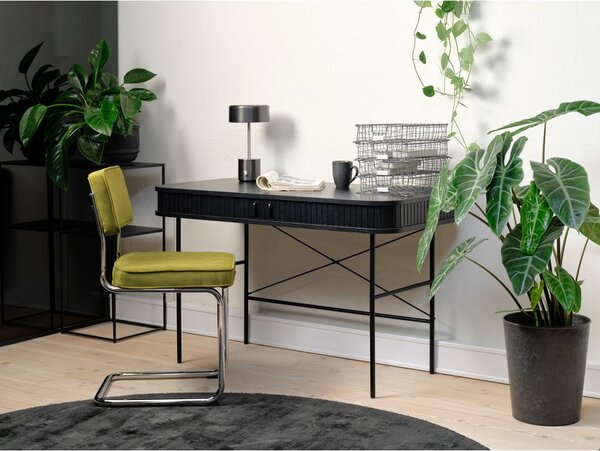 Crvena blagovaonska stolica od samta Rupert – Unique Furniture