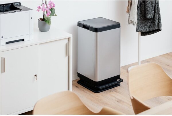 Plastična kanta za smeće s pedalom u srebrnoj boji 80 l Tokyo – DEA HOME