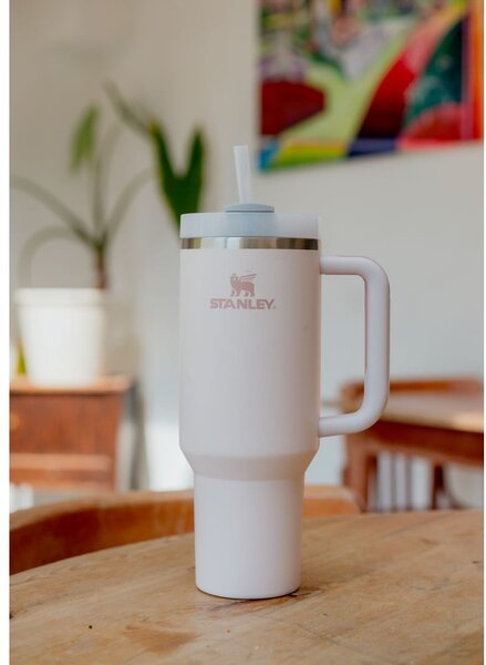 Svijetlo ružičasta termosica od nehrđajućeg čelika sa slamkom 1,18 l Quencher H2.0 FlowState Tumbler Rose Quartz – Stanley