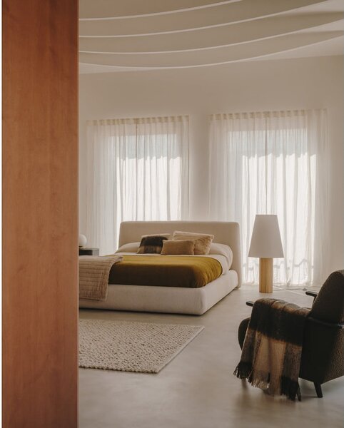 Bež tapecirani bračni krevet 160x200 cm Martina – Kave Home