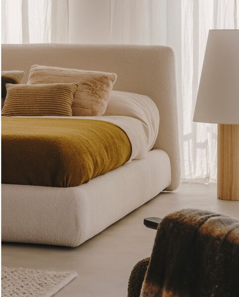 Bež tapecirani bračni krevet 160x200 cm Martina – Kave Home
