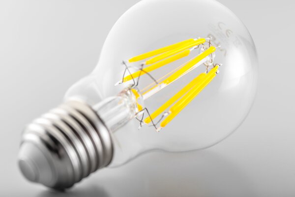LED ŽARULJA FILAMENT E27 8W 2700K