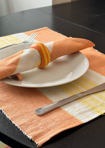 Praktični set prostirki 32x47 cm sa salvetom 40x40 cm FOOD Boja: Narančasta