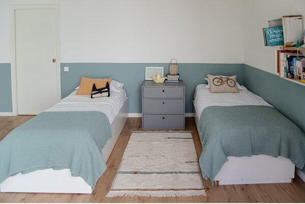 Plavi/krem periv/ručno rađen pamučan tepih 90x130 cm Lanes Vintage Blue – Lorena Canals
