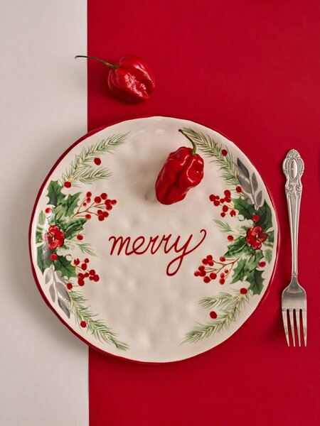 Sinsay - Božićni keramički tanjur s natpisom “Merry”