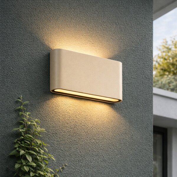 Moderna vanjska zidna svjetiljka bež 17,5 cm uklj. LED IP65 - Batt