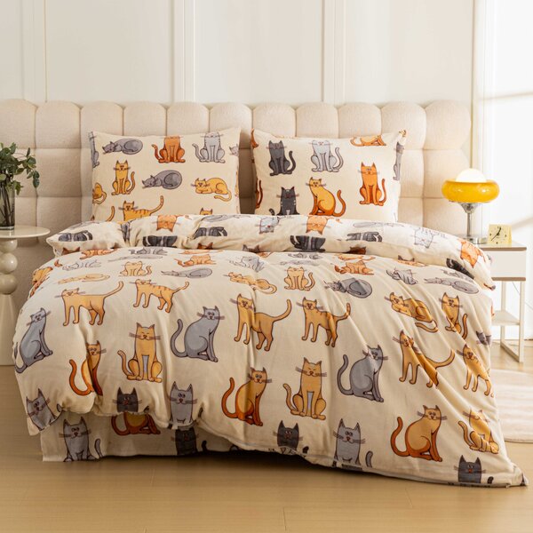 Set posteljine od mikropliša COLORED CATS krem + plahta od mikropliša SOFT 90x200 cm bijela, za jedan krevet