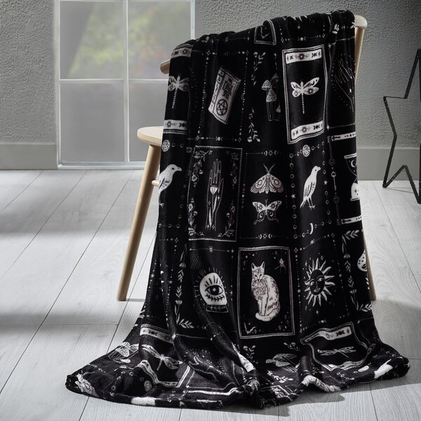 Crna deka s motivom noći vještiva od mikropliša 130x170 cm Enchanted Witchcraft – Catherine Lansfield