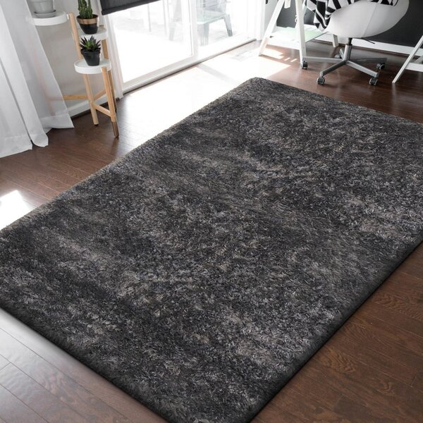 Prekrasan čupavi tepih u modernoj tamno sivoj boji Širina: 80 cm | Duljina: 150 cm