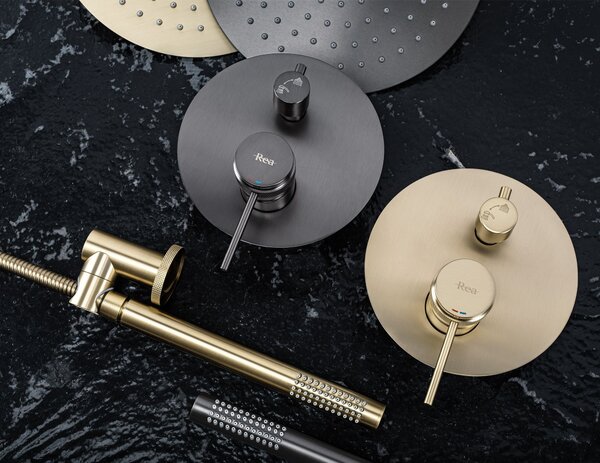 Komplet tuša u ravnini Rea Lungo Grip Gold Brush + BOX