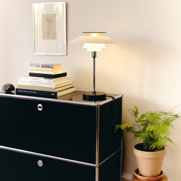 Louis Poulsen Stolna lampa PH80, bijela/crvena/krom, visina 40 cm, Bijela, Dnevni boravak/blagovaonica, Aluminij