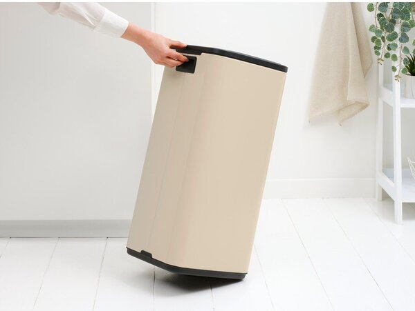 Bež željezna kanta za smeće na dodir 30 l Bo Touch – Brabantia