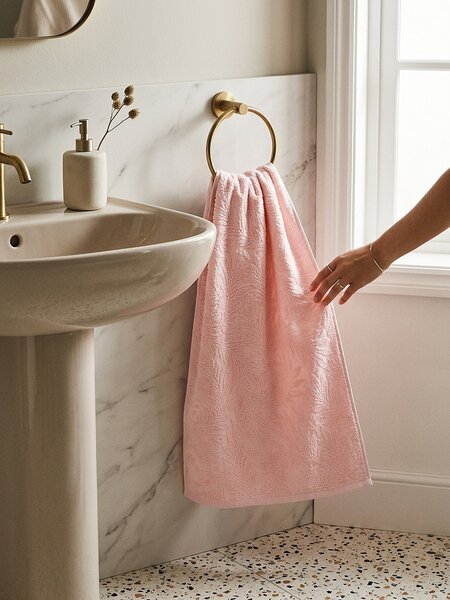 Sinsay - Pamučni ručnik s biljnim uzorkom