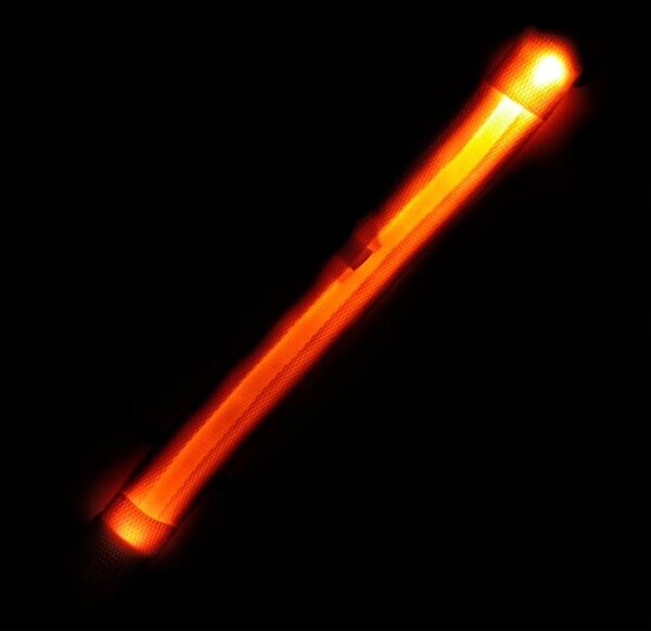 Univerzalna led svetleča ovratnica za pse in mačke - nastavljiva do 59cm akcija