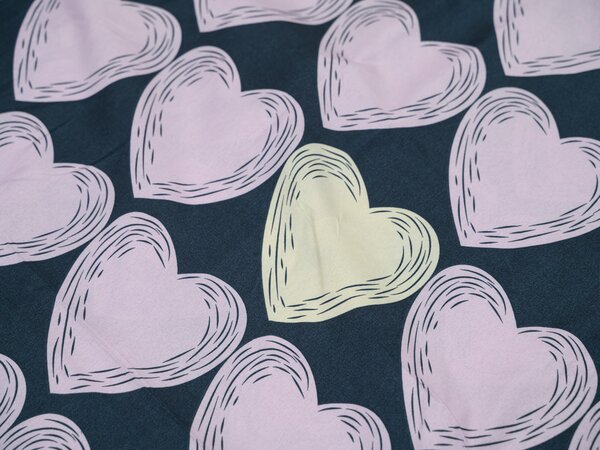 Posteljina od mikrovlakana VIOLET HEARTS svijetlo ljubičasta Dimenzije posteljine: 2 kom 70 x 80 cm | 160 x 200 cm
