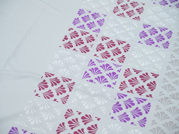 Posteljina od mikrosatena VELLARI, svijetlosiva Dimenzije posteljine: 70 x 90 cm | 140 x 200 cm