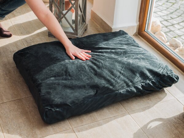Mekani jastuk za psa ROYAL PET 75x60 cm, crni