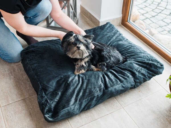 Mekani jastuk za psa ROYAL PET 75x60 cm, crni