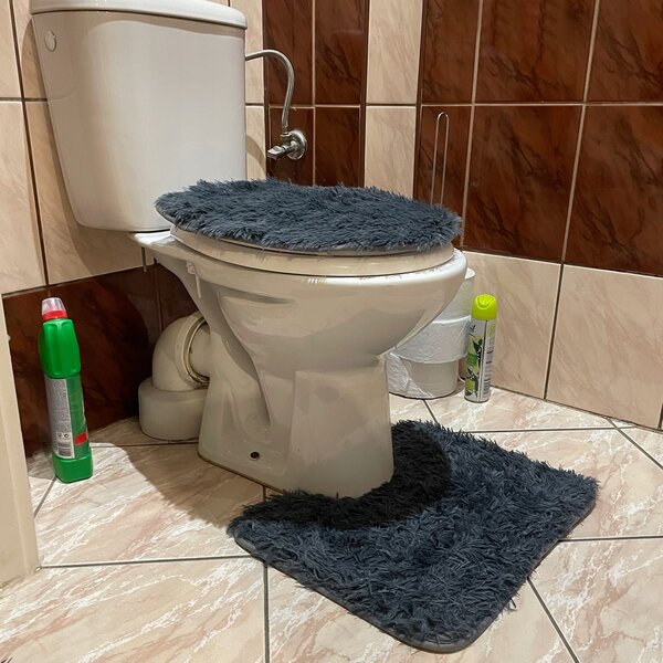 Set od tri univerzalne kupaonice sive