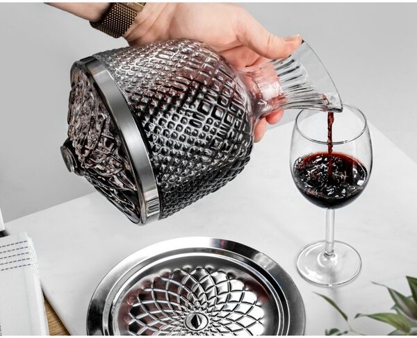 Kristalna karafa za vino