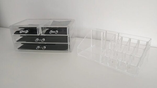 XL akrilni organizator šminke