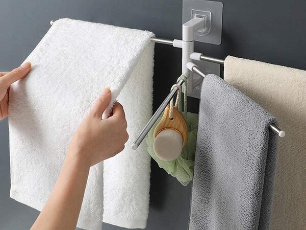 Samoodrežavajuća rotirajuća aluminij u kupaonici. Zidni držač za ručnike