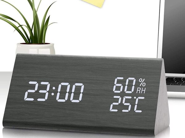4v1 drvena moderna elektronički budilica crni