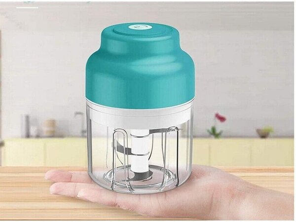 Aku. prijenosna sjeckalica za povrće i bilje 250ml usb