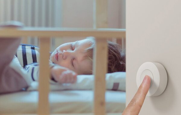 Bežični pametni 3V okrugli prekidač Zigbee daljinski ewelink