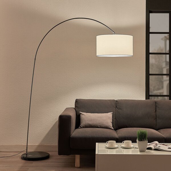 Lindby Belinda lučna podna lampa, sjenilo od bijele tkanine, Metalik, Dnevni boravak/blagovaonica, Tkanina / tekstil