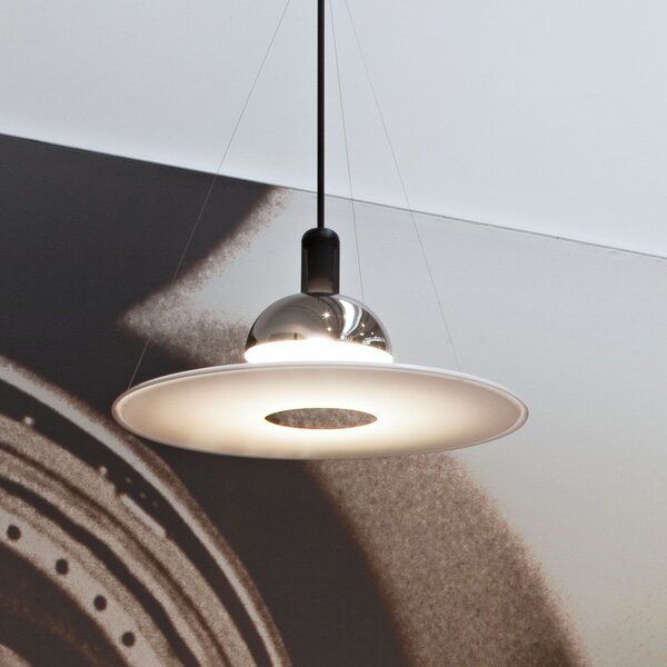 FLOS Frisbi - viseća lampa s bijelim diskom, prigušiva, Bijela, Dnevni boravak/blagovaonica, Plastika