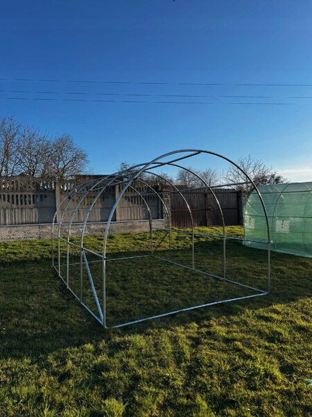 Ojačani vrtni plastenik PREMIUM 2,5 × 4 m + POKLON