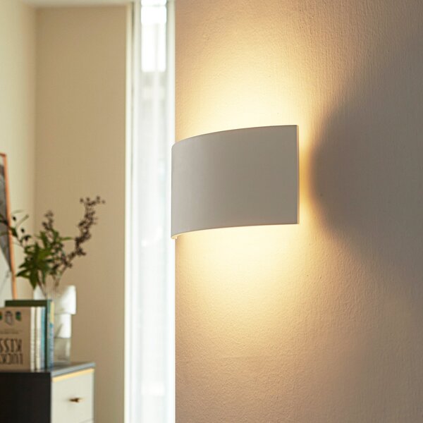 Lindby zidna lampa Naike, bijela, gips, visina 15 cm, prigušiva, Bijela, Područje hodnika, Gips / glina