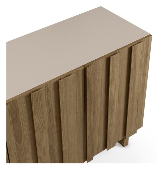 Krem/u prirodnoj boji komoda od masivnog bora 180x78x43 cm Marlo – Marckeric