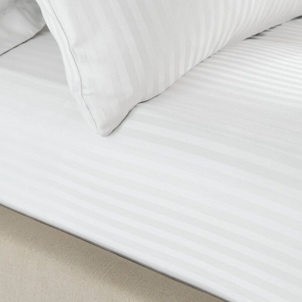 Bijela plahta s gumom od damasta 150x200 cm Satin Stripe – Catherine Lansfield