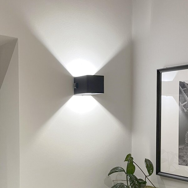 Brilliant Iseo LED vanjska zidna lampa na baterije, crna, širina 10 cm, senzor, Crno, Plastika