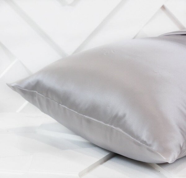 Svilena jastučnica Dreamwithus premium - Srebrna 50x70