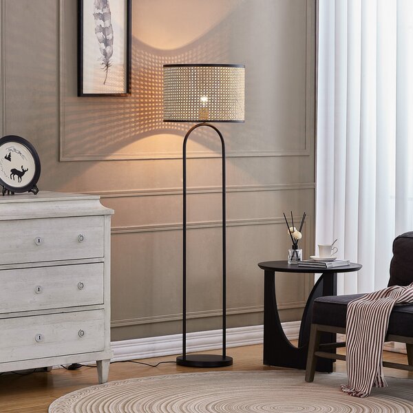 Lindby podna lampa Yaelle, 146 cm visoka, ratan, crna, E27, Drvo, Dnevni boravak/blagovaonica, Drvo