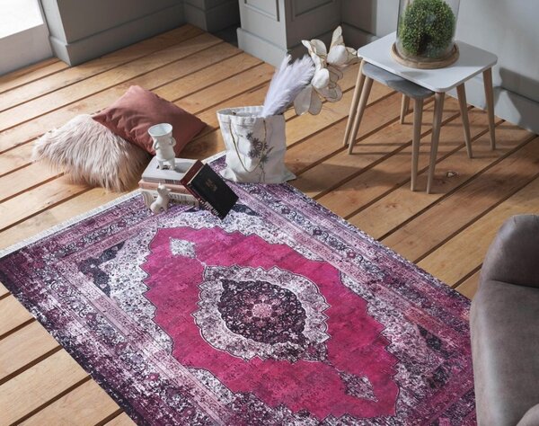 Ružičasti orijentalni tepih u vintage stilu Širina: 160 cm | Duljina: 230 cm