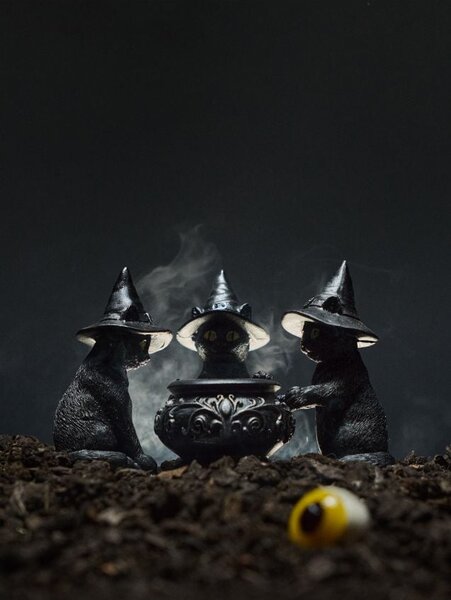 Sinsay - Halloween svijećnjak za lučicu u obliku mačaka s kotlićem
