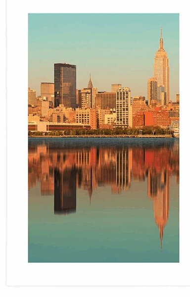 Plakat s paspartuom čaroban New York u odsjaju u vodi