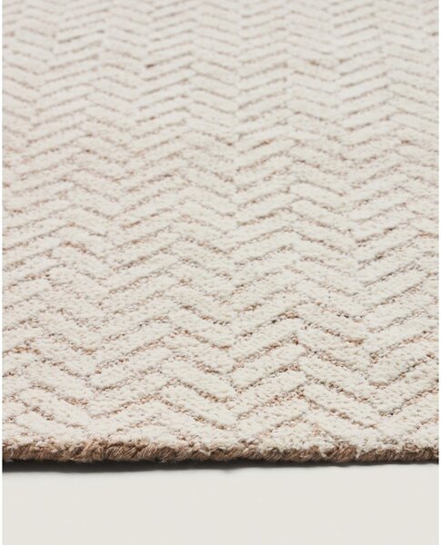 Krem ručno rađen vunen tepih 200x300 cm Calira – Kave Home